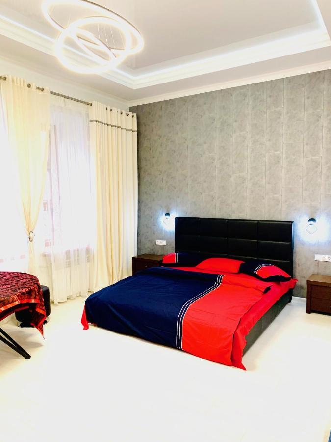 Apartamento Vip Студио На Дерибасовской Odesa Exterior foto