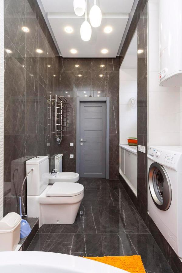 Apartamento Vip Студио На Дерибасовской Odesa Exterior foto